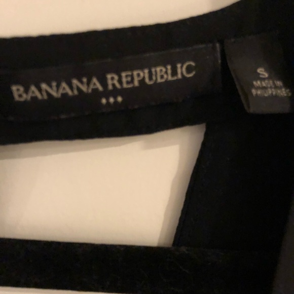 Black and White Banana Republic Top - Picture 2 of 3